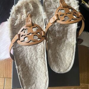 Tory Burch Miller Cloud fuzzy 10.5 sandals camel tan